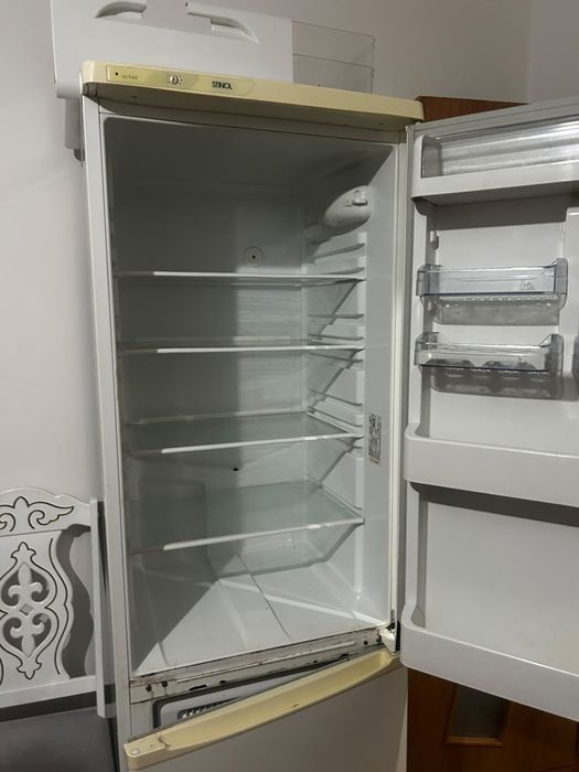 Продам холодильник