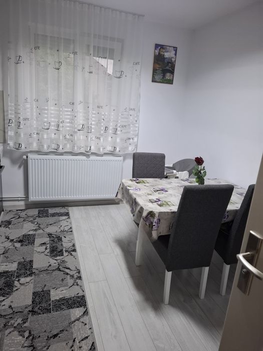 Vand Apartament 3 camere