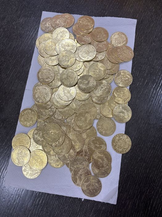 Vand monede placate cu aur de 24k Farnk Iosif 4 ducat 1915