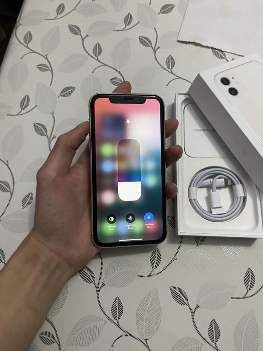 Продам Айфон 11 128gb 85%