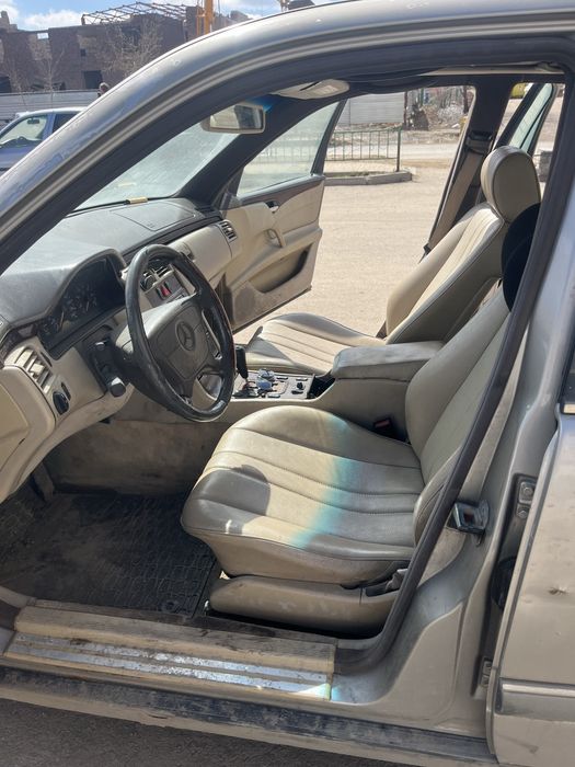 Мерседес бенз  w210 сед