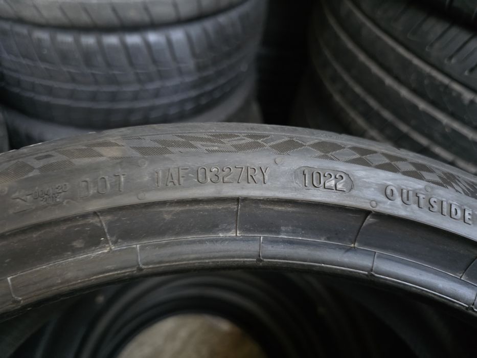 2бр Летни гуми 225 35 19 - Continental