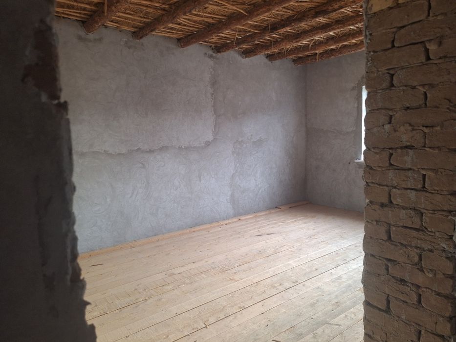 Жай сатылады. Ипподромда.