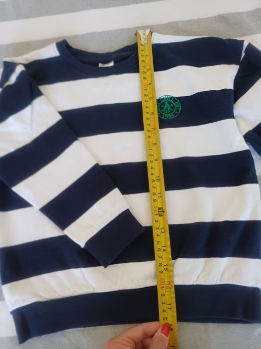 Чисто нова детска блуза 128 размер, плътна