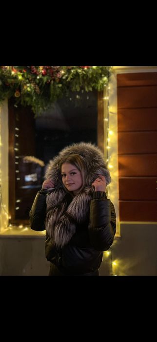 Geacă cu guler din blană naturală