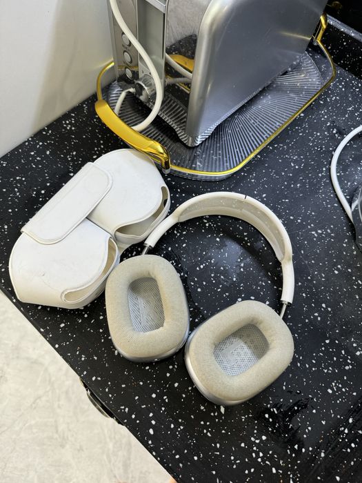 airpods MAX наушники