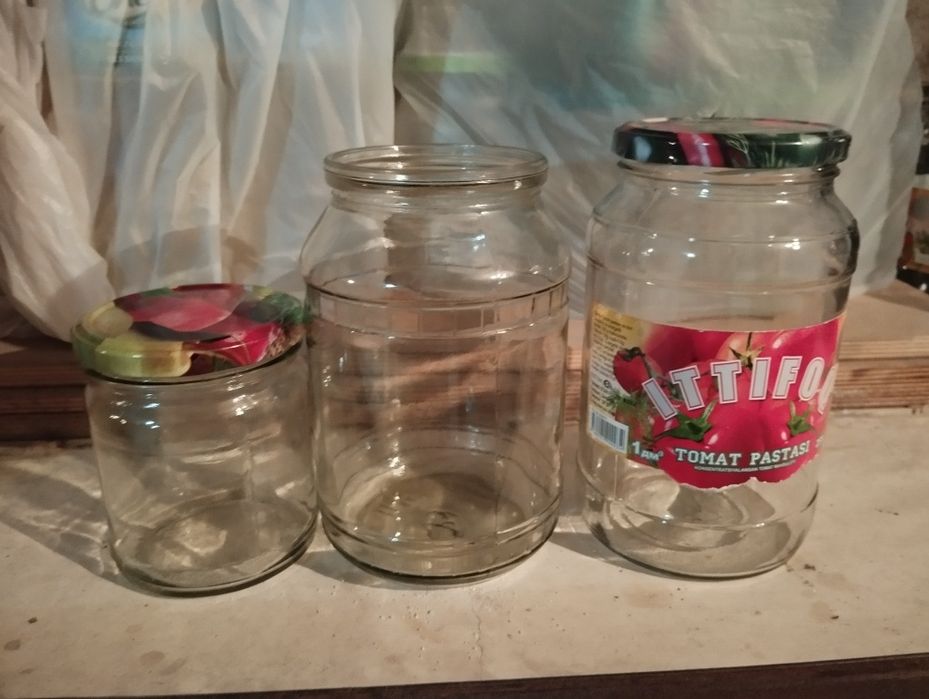 Банки 1 и 0,5  литр. Закривалка