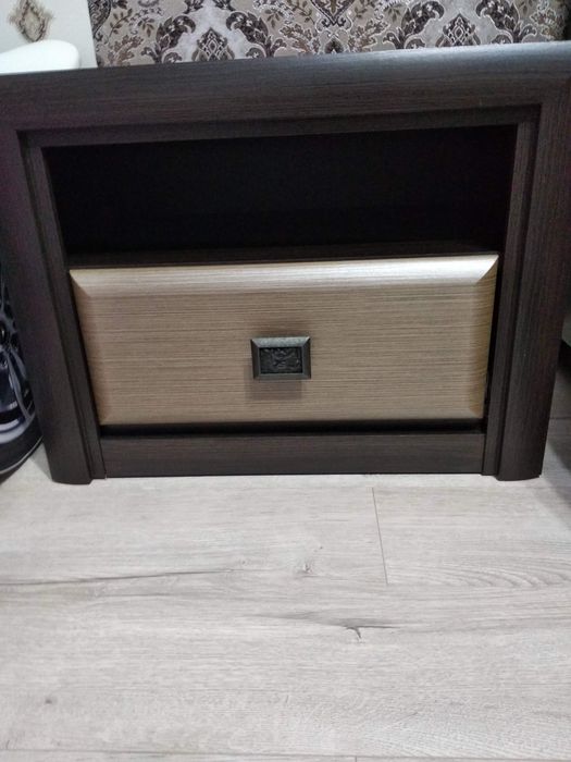 Продам спальний гарнитур