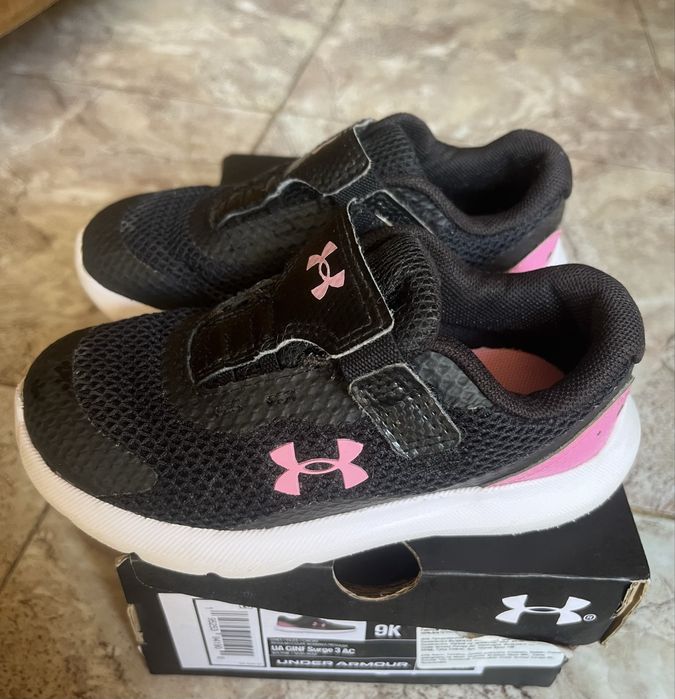 Маратонки Under Armour  Номер 26   Запазени -цена 15€