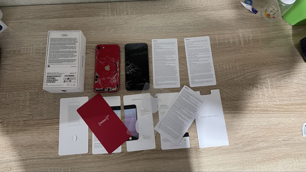 Продам айфон се2020