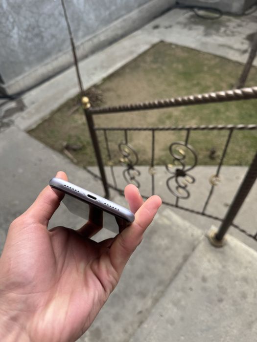 iPhone 11 64Gb 71% Srocno !!!