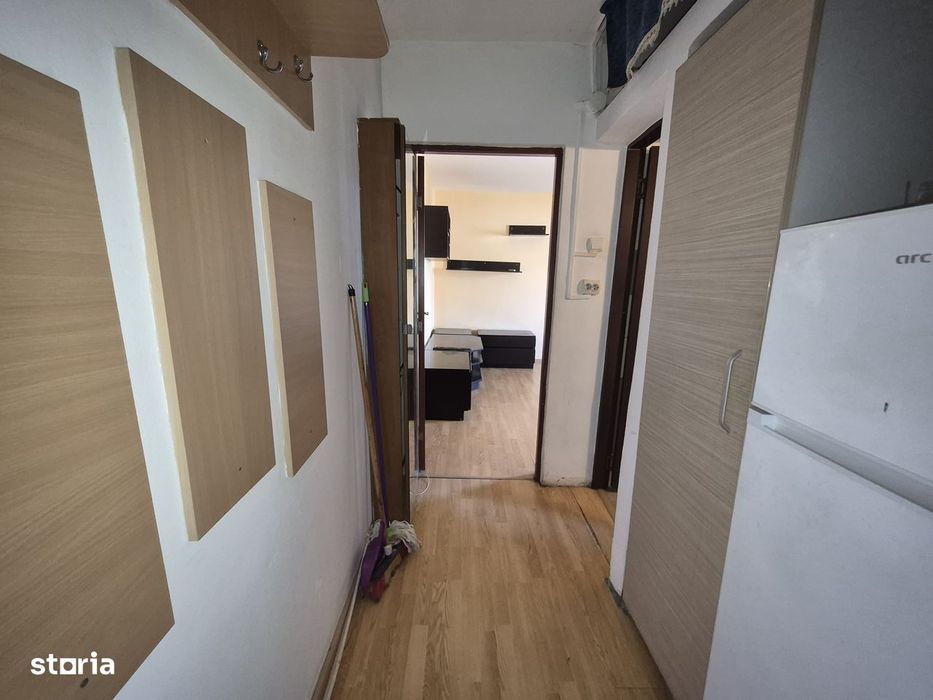 Apartament cu 2 camere nedecomandat zona Mircea cel Bătrân  fără risc