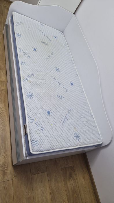 Pat + saltea cu somniera 90/200