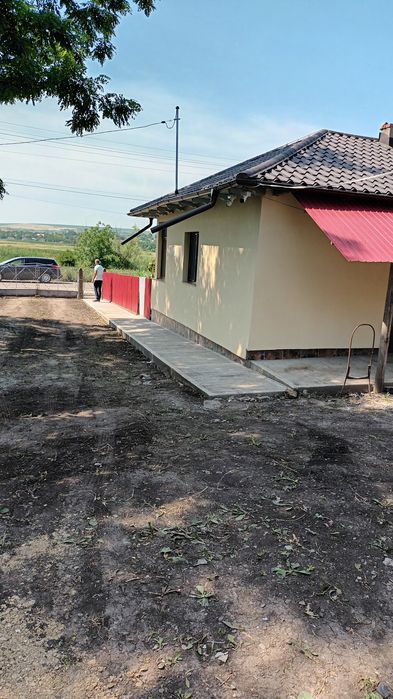 Vând casă ,sat Bozieni,județ Botoșani!