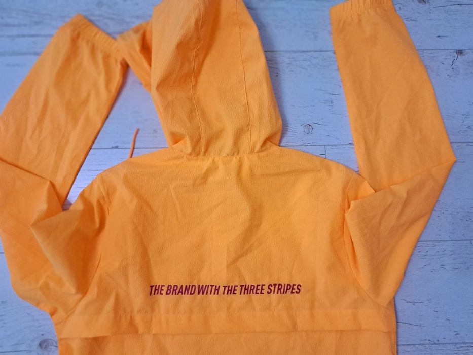 Adidas-Ориг.Дамска ветровка Нова!