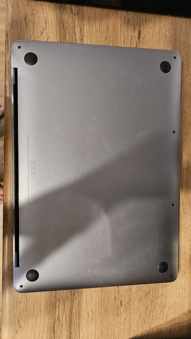 Mac book pro 2020 m1 8/512