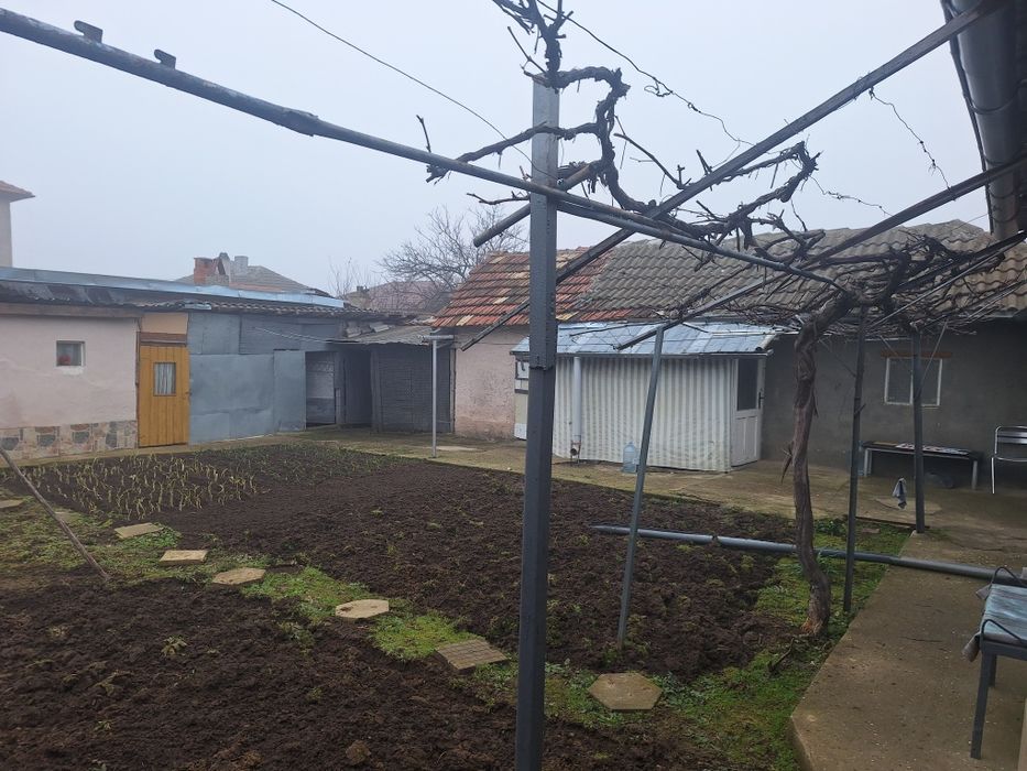 Продава се Къща в Дулово - 130 кв.м за 569 €/кв.м - Снимка #2