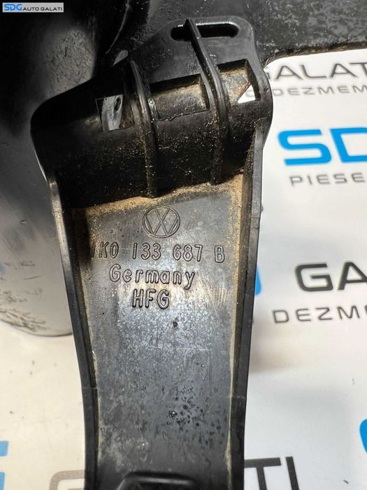 Suport Corp Carcasa Filtru Combustibil Motorina Volkswagen Passat B6 1.6 TDI CAY CAYC 2008 - 2010 Cod 3C0127400D 1K0127399CA