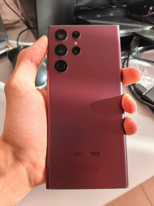 Продам Samsung S22 ultra