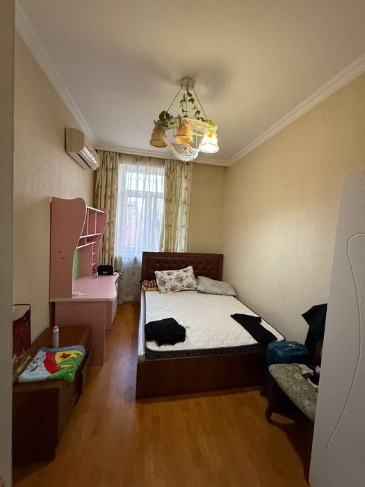 Чиланзар-Е кв Банковский дом 4/4/4.138м2 Срочно Продам квартиру