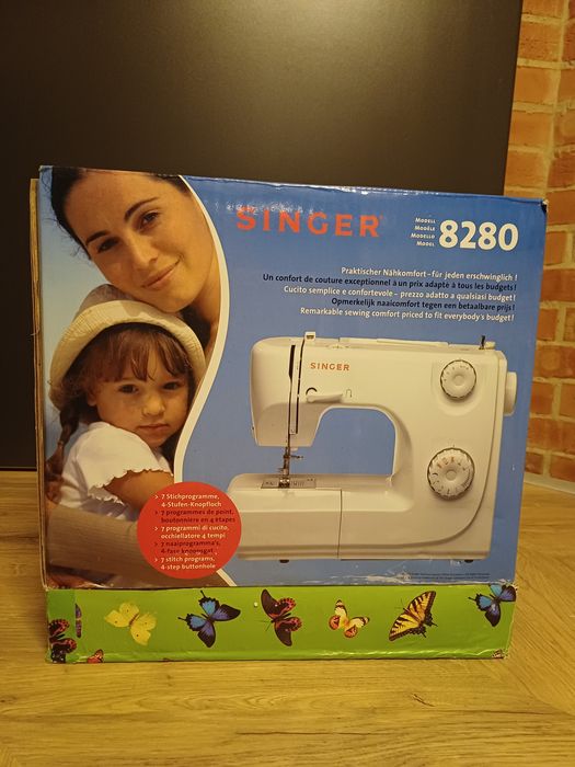 Masina de cusut Singer 8280, stare foarte buna, folosita