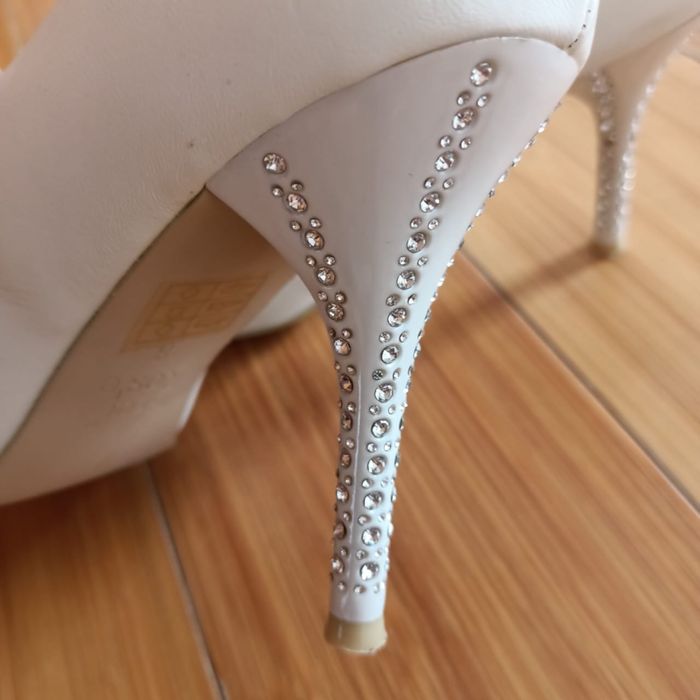 Туфли белые натуральная кожа