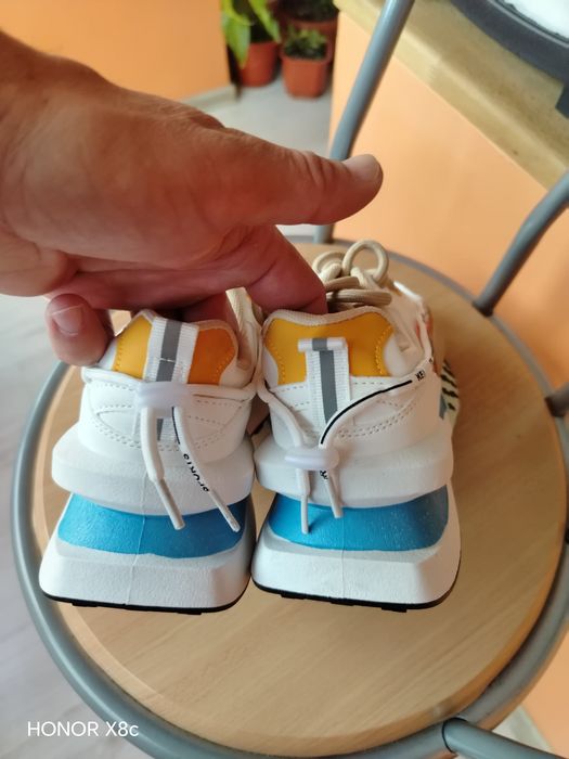 Дамски кецове маратонки номер 35 стелка 23-23,5см.