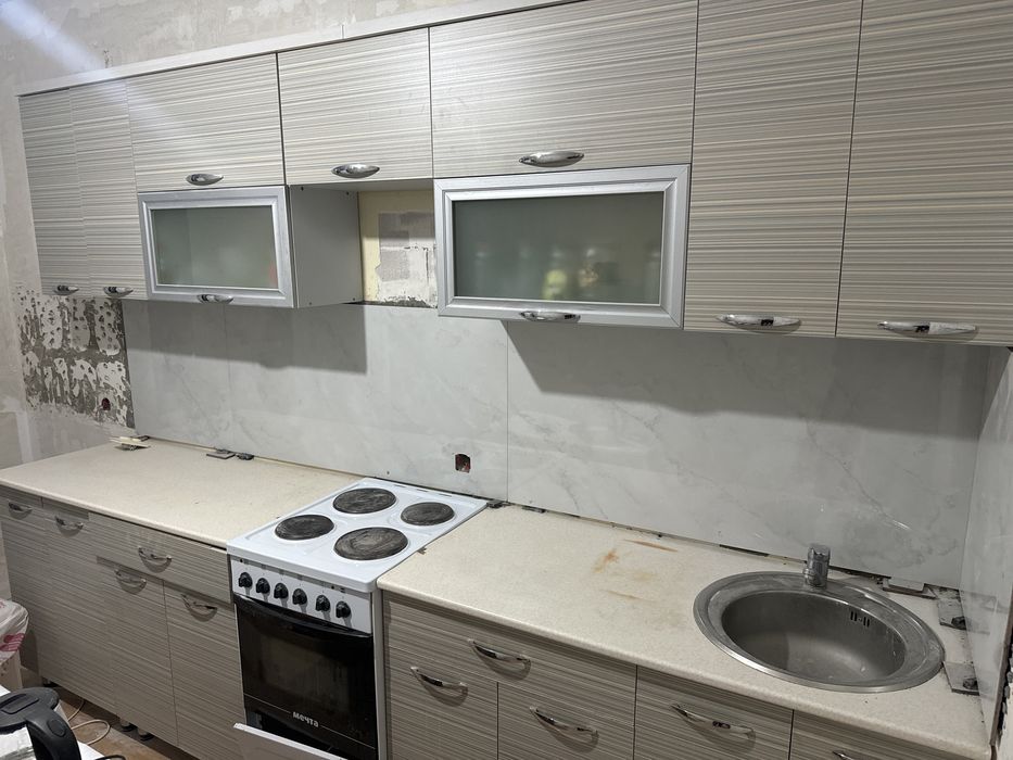 Кухния гарнитура