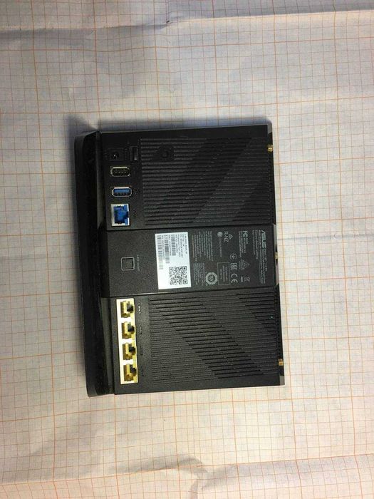 Wi-Fi роутер ASUS RT-AC68U, AC1900, черный