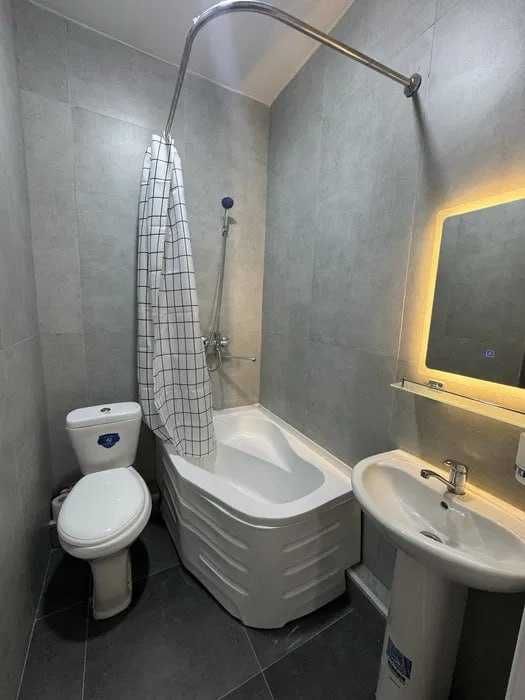 Срочно сдам 1/2- комнаты  4/10  Ул Махтумкули  Asia Alliance Bank