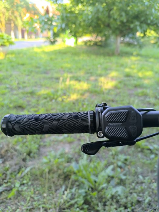 Ocazie!Urgent  Bicicleta electrica full suspension Giant Stance E+1 Pr