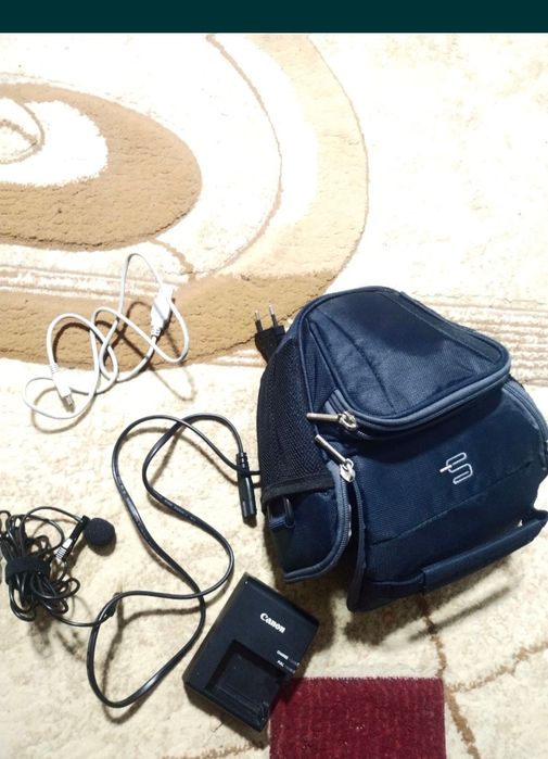 Продам зеркальный фотоаппарат