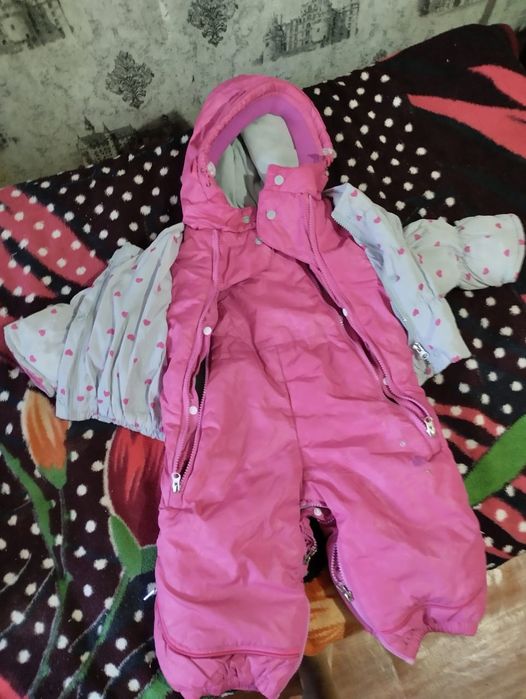 Продам детский демисезонный комбинезон