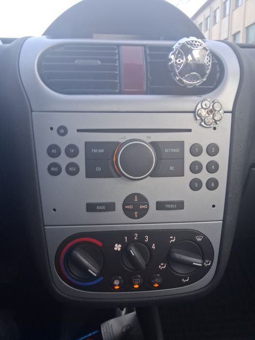 Opel Corsa 1.2 benzina 2006