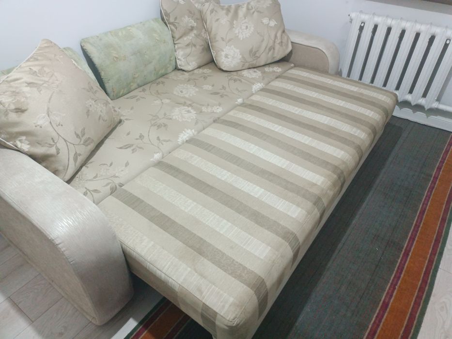 Продам диван.   .