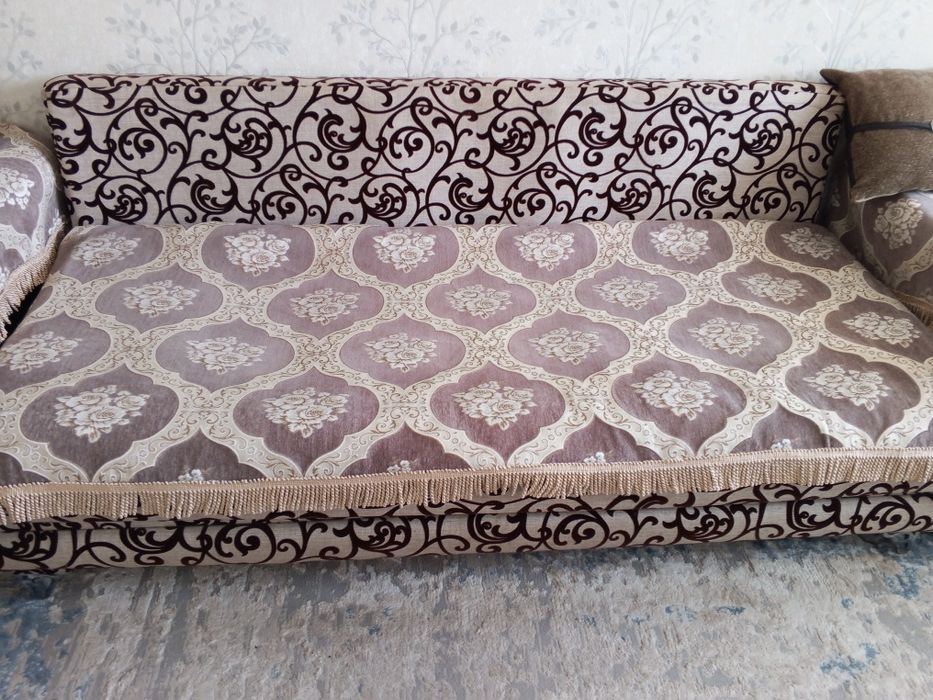 Диван тахта , раздвижной