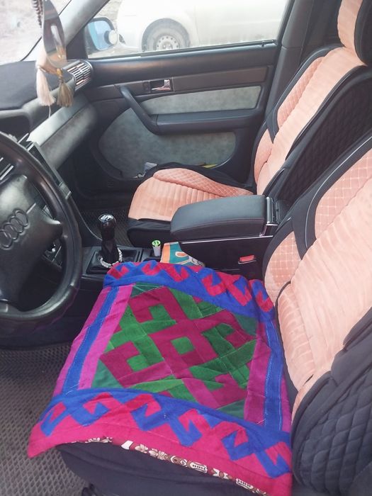 Продам Ауди 100 С4