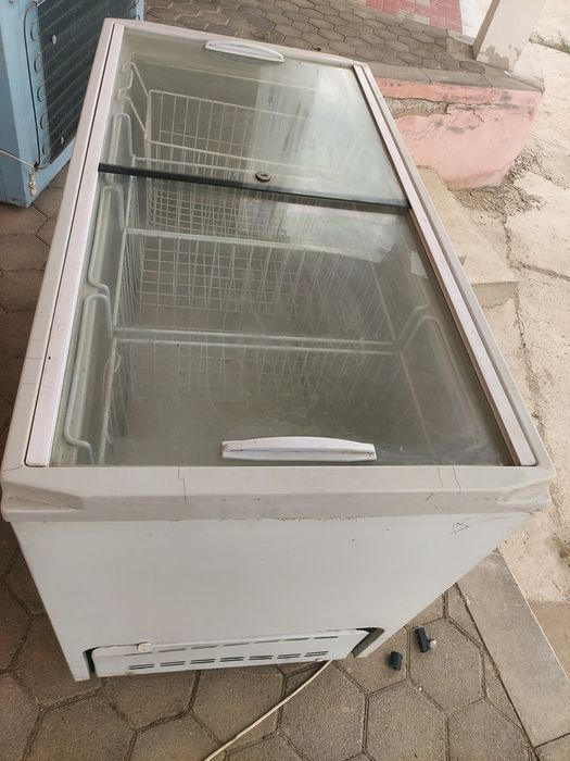 Морозильник  бирюза продам