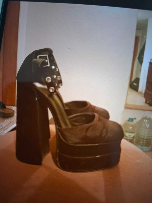 Обувки на висок ток 35,36номер