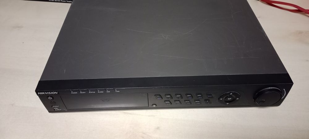 16 канальный регистратор Hikvision