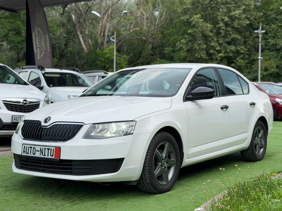 Skoda Octavia 2016 si in Rate
