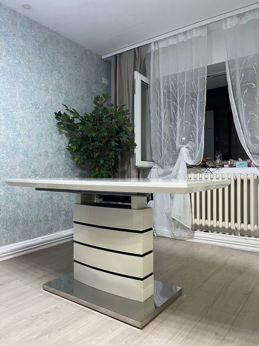Masă Mobexpert extensibilă