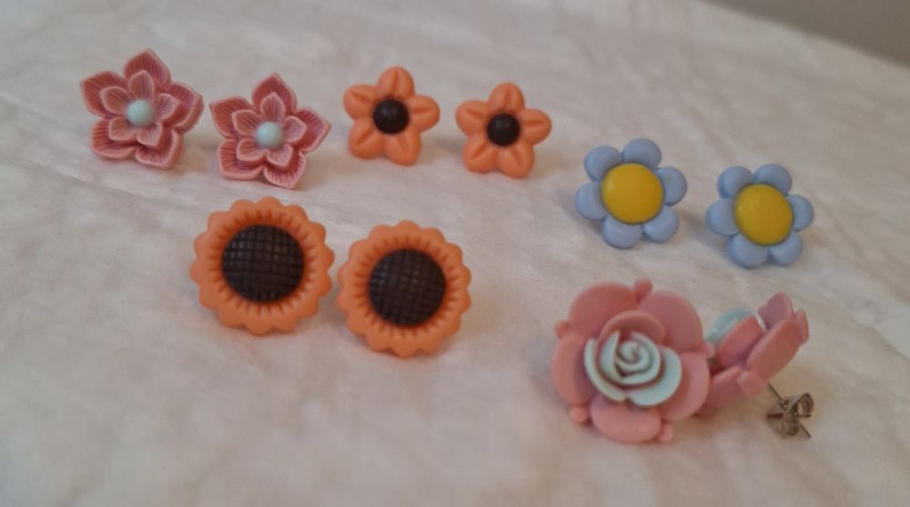 Cercei sub forma de flori. Cadou iubita, mama