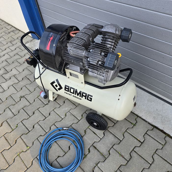Compresor cu două pistoane motor Trifazat Profi