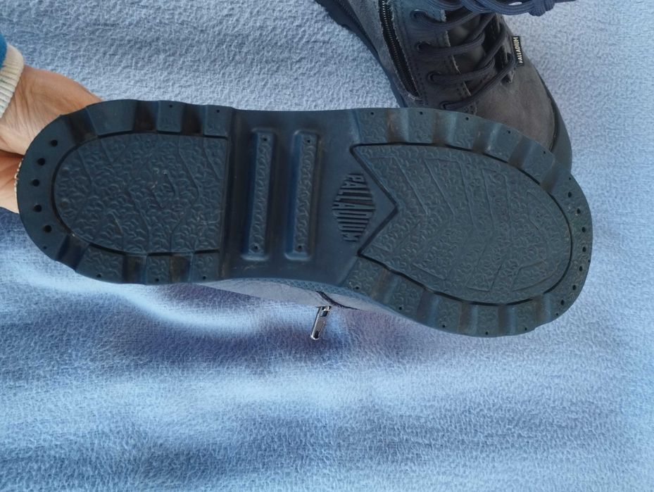 Viking и Palladium waterproof номер 34.