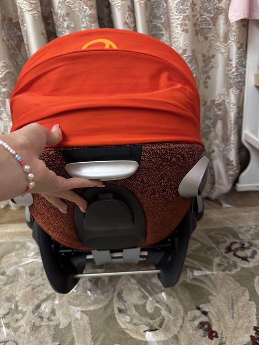 Авто кресло(автолюлька) Cybex, новое