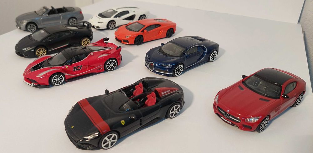 Colectie unicat in Romania - BBURAGO 1/43 - 375 masini absolut noi !!!