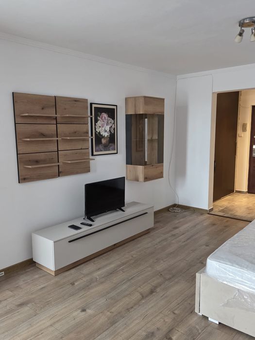 Inchiriez apartament cu 1cameră