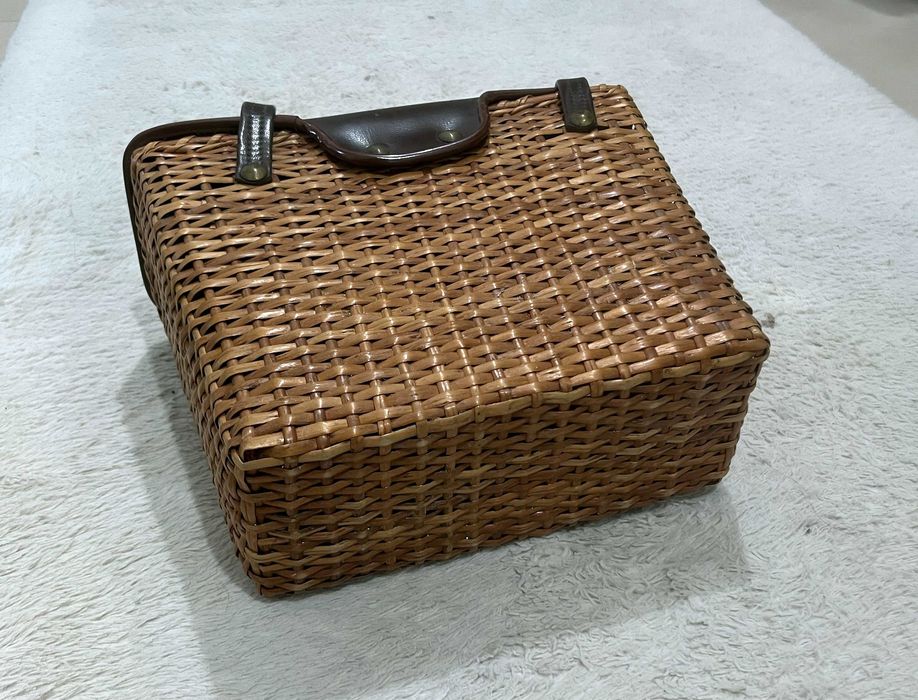 Geanta cos picnic rachita vintage perioada comunista Romania