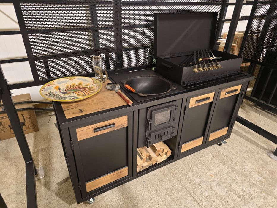 Луксозна външна кухня с пещ и грил – дизайнерска изработка